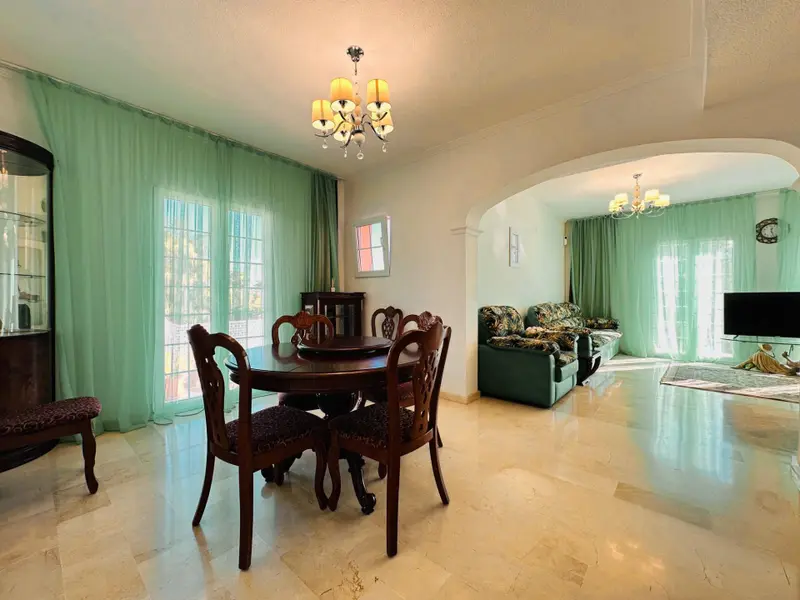Villa de 4 dormitorios en Finestrat, Costa Blanca — foto 9 de 30