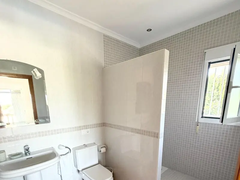 Villa de 4 dormitorios en Jávea, Costa Blanca — foto 14 de 29