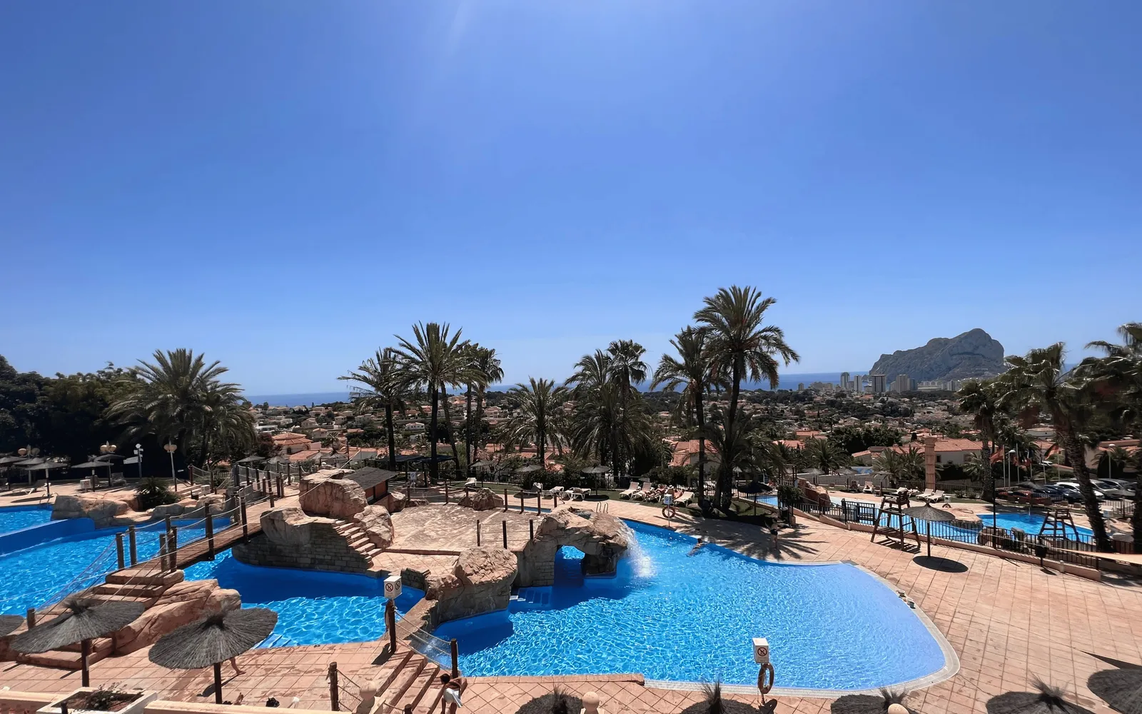 Bungalow bovenverdieping met 2 slaapkamers in Calpe, Costa Blanca — foto 1 van 1