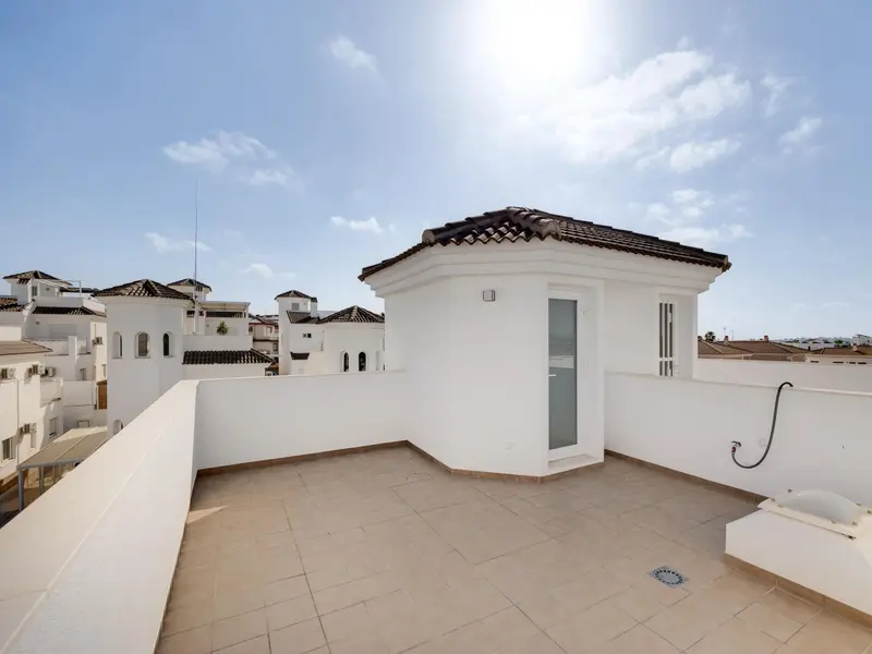 Villa with 3 bedrooms in San Fulgencio, Costa Blanca — photo 19 of 30