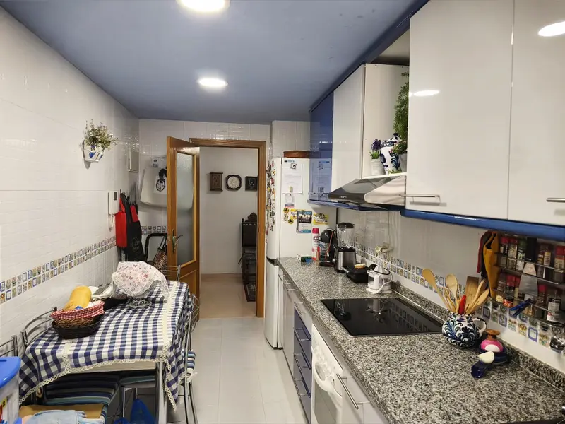 Apartment with 4 bedrooms in Alicante, Costa Blanca — photo 17 of 26