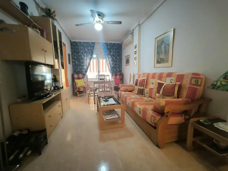 Apartamento de 2 dormitorios en Torrevieja, Costa Blanca — foto 7 de 23