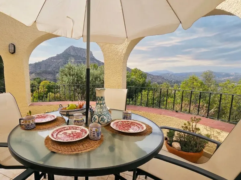 Villa with 3 bedrooms in Calpe, Costa Blanca — photo 14 of 26