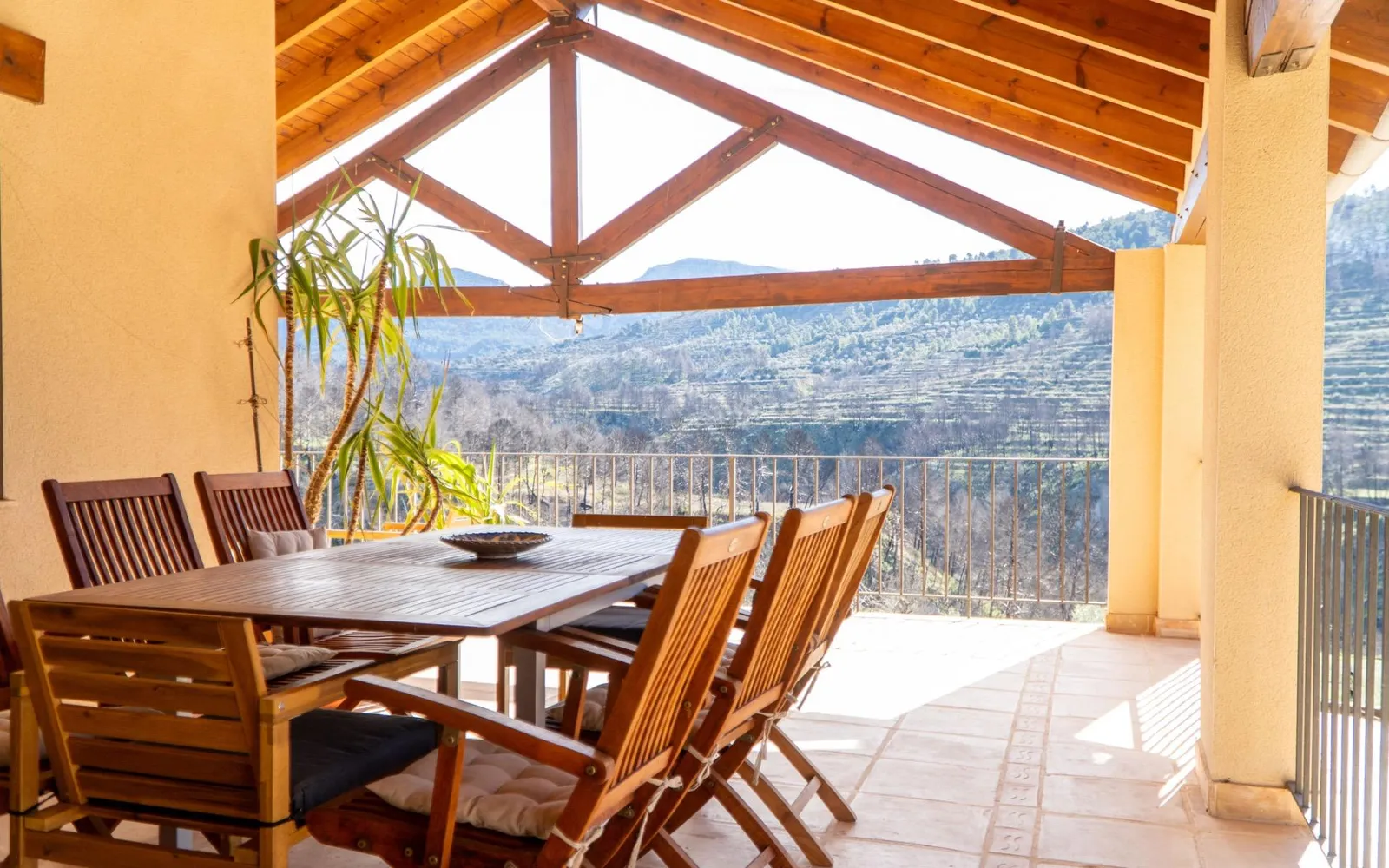 Casa de campo de 4 dormitorios en Penàguila, Costa Blanca — foto 1 de 30