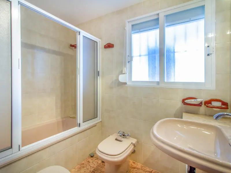 Apartamento de 3 dormitorios en Villajoyosa, Costa Blanca — foto 28 de 30