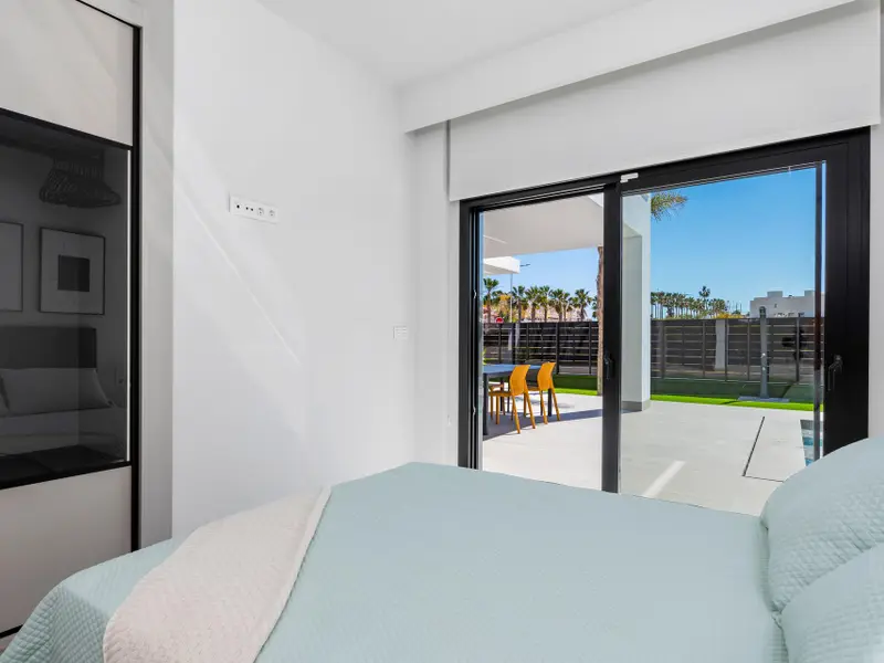 Villa de 3 dormitorios en Algorfa, Costa Blanca — foto 16 de 30