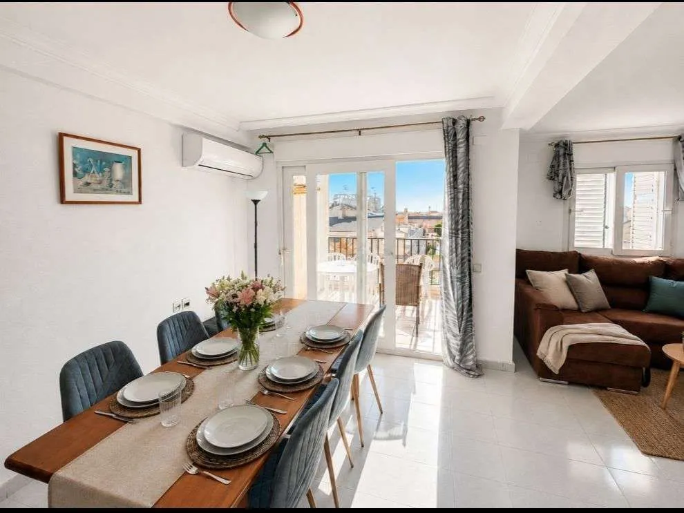 Ático de 4 dormitorios en Torrevieja, Costa Blanca — foto 1 de 30