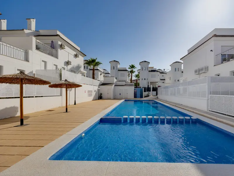 Villa with 3 bedrooms in San Fulgencio, Costa Blanca — photo 13 of 30