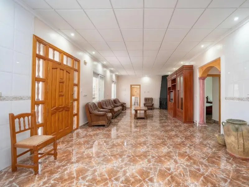 Commercial with 3 bedrooms in Crevillent, Costa Blanca — photo 11 of 29