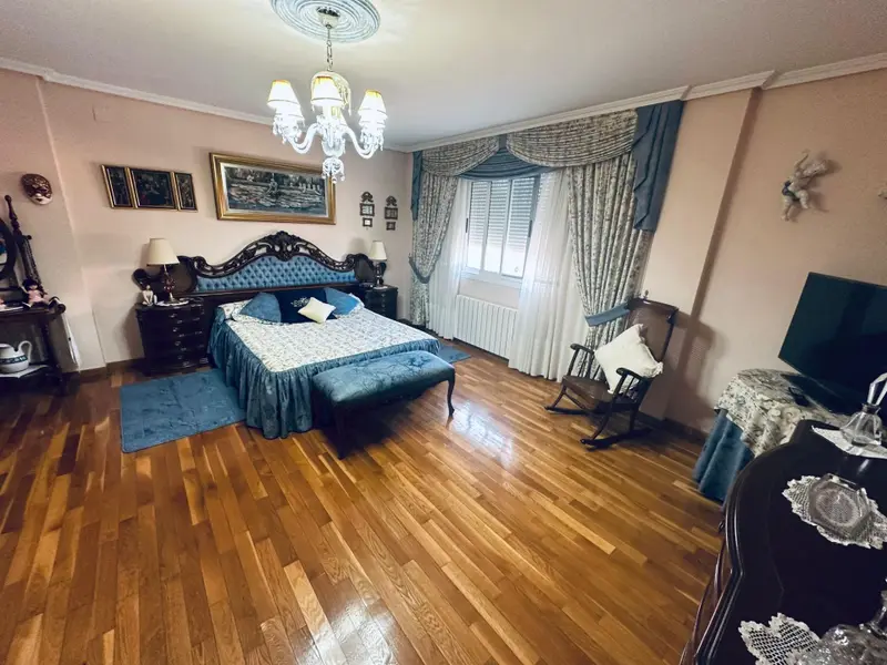 Villa de 4 dormitorios en Benidorm, Costa Blanca — foto 12 de 26
