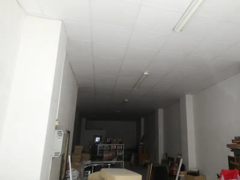 Local comercial en Elche, Costa Blanca — foto 2 de 11