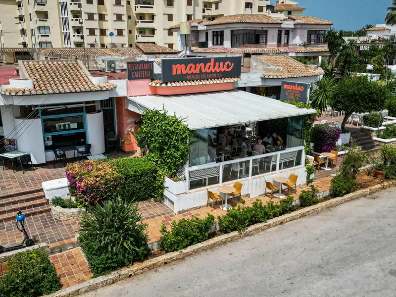 Комерційне приміщення з 3 спальнями у Dénia, Коста-Бланка — фото 10 з 30