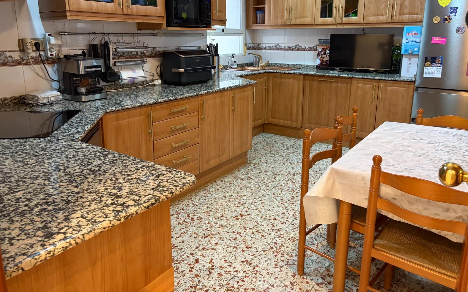 Apartamento de 3 dormitorios en Elche, Costa Blanca — foto 1 de 24