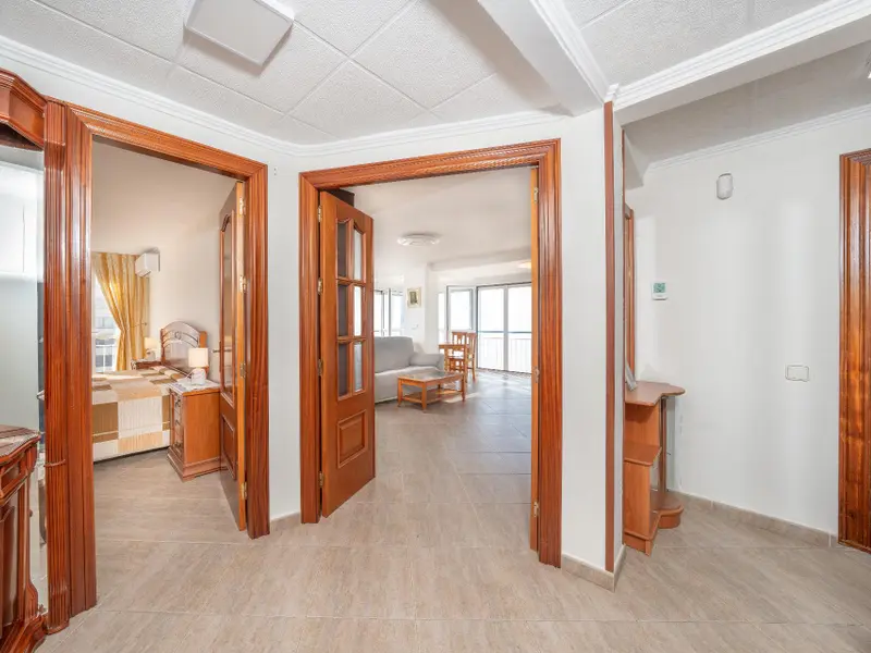 Apartamento de 2 dormitorios en Benidorm, Costa Blanca — foto 23 de 28