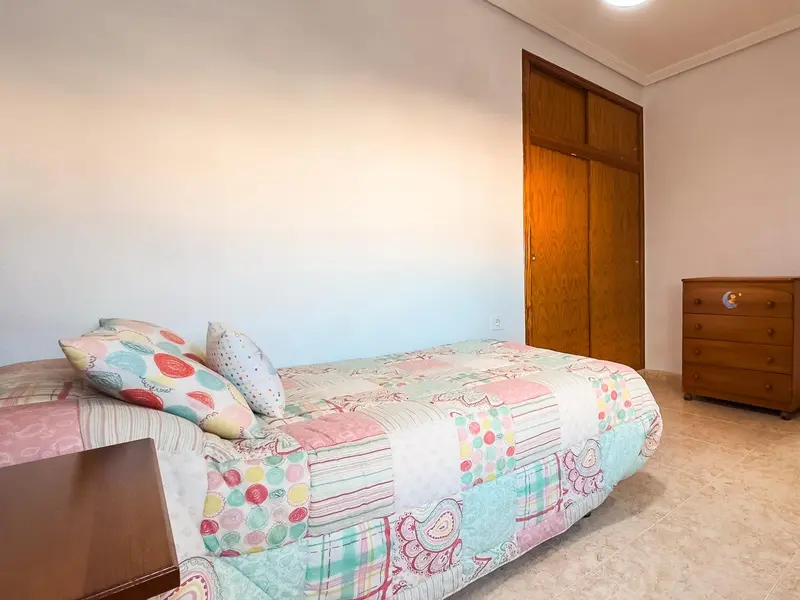 Bungalow de 3 dormitorios en Desconocido, Costa Blanca — foto 10 de 30