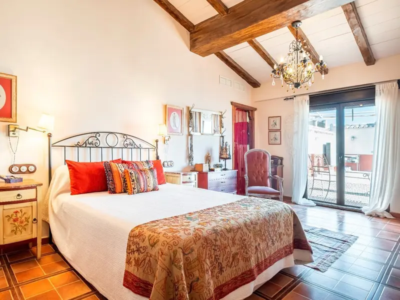 Villa de 5 dormitorios en Pinoso, Costa Blanca — foto 3 de 30