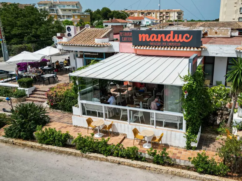 Комерційне приміщення з 3 спальнями у Dénia, Коста-Бланка — фото 3 з 30