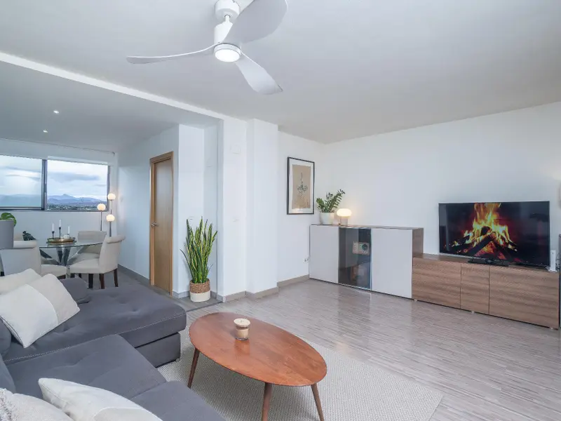 Penthouse with 3 bedrooms in Elche, Costa Blanca — photo 14 of 30