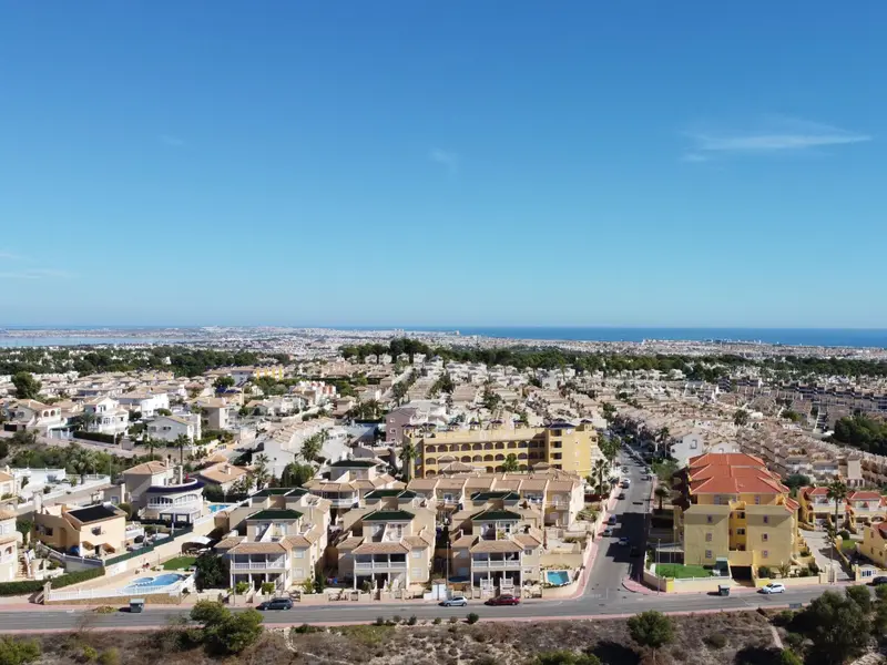Apartamento de 2 dormitorios en Orihuela Costa, Costa Blanca — foto 26 de 30