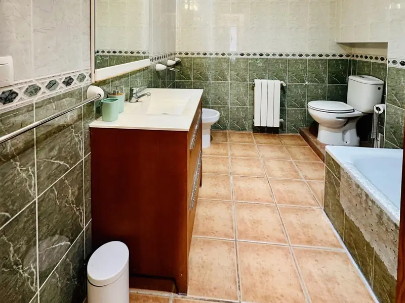 Villa de 6 dormitorios en La Nucía, Costa Blanca — foto 24 de 30