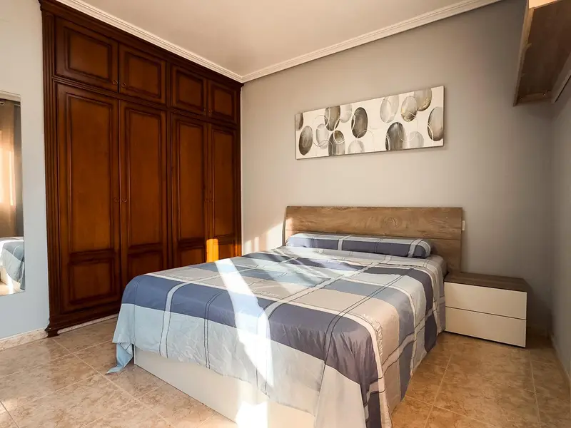 Bungalow de 3 dormitorios en Desconocido, Costa Blanca — foto 7 de 30