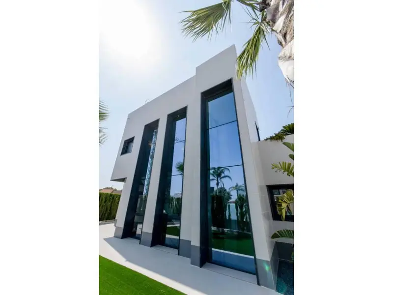 Villa de 3 dormitorios en Orihuela Costa, Costa Blanca — foto 15 de 30