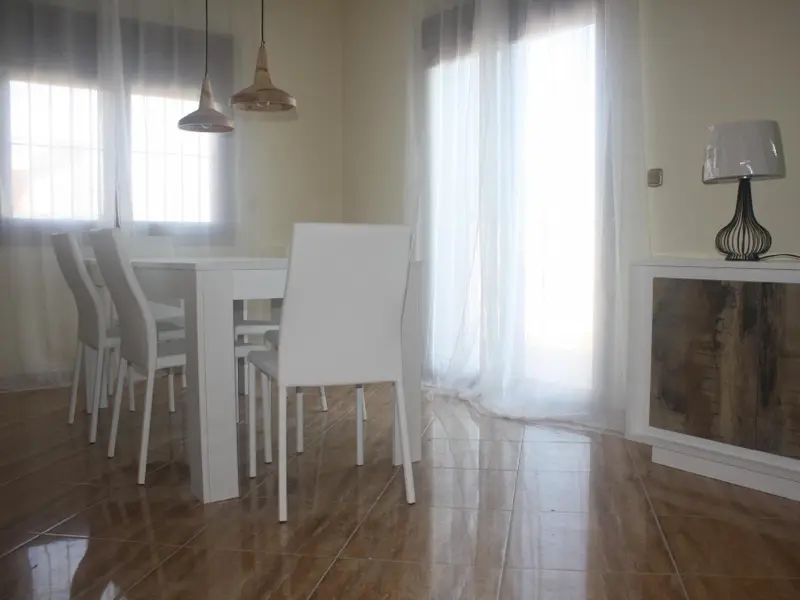 Villa de 3 dormitorios en Torrevieja, Costa Blanca — foto 11 de 26