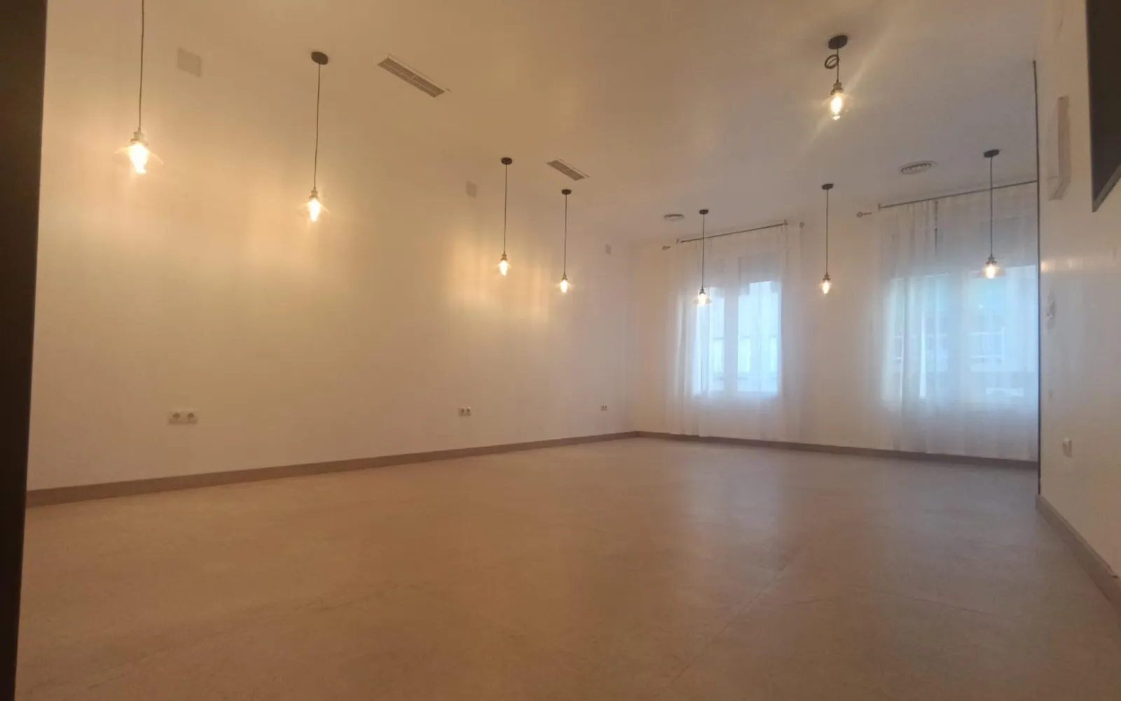 Apartamento de 2 dormitorios en Elche, Costa Blanca — foto 1 de 19