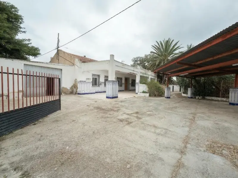 Commercial with 3 bedrooms in Crevillent, Costa Blanca — photo 2 of 29