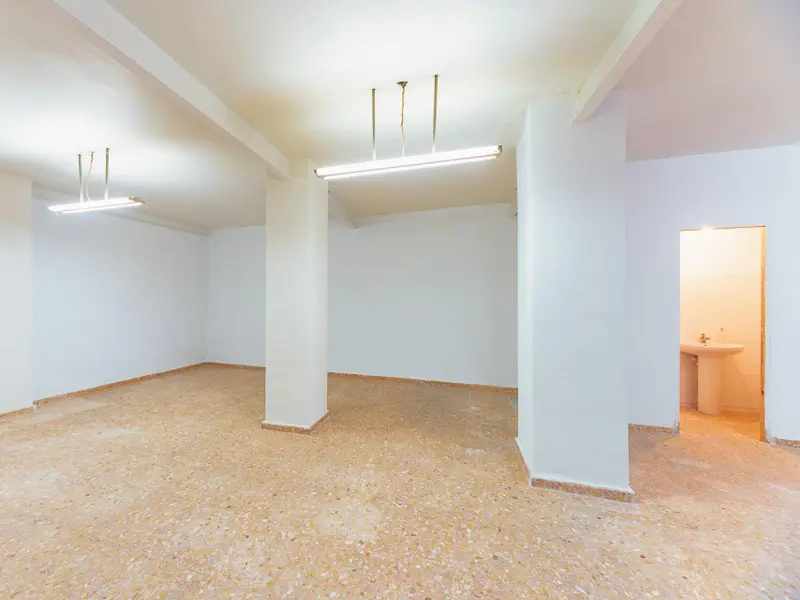 Commercial in Elche, Costa Blanca — photo 4 of 14