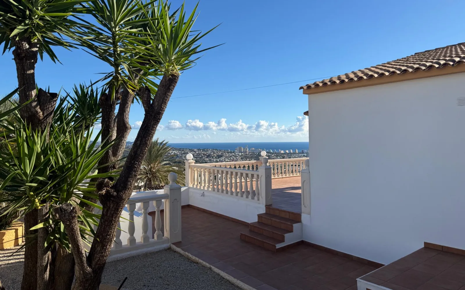 Villa de 4 dormitorios en Calpe, Costa Blanca — foto 1 de 28