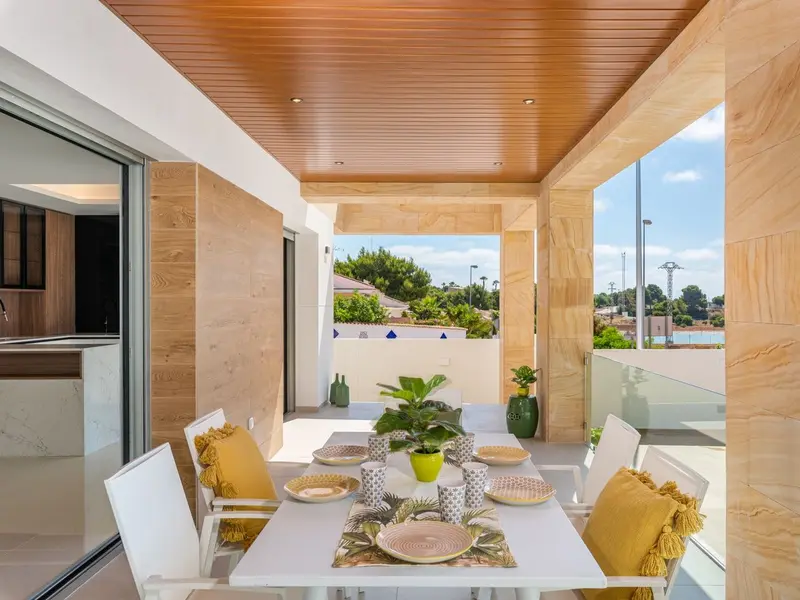 Villa de 4 dormitorios en Rojales, Costa Blanca — foto 11 de 19