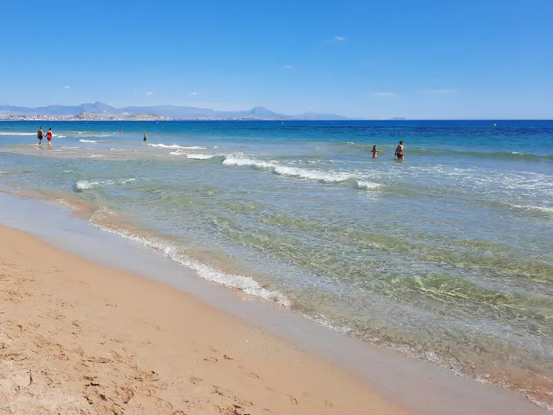 Adosado de 3 dormitorios en Santa Pola, Costa Blanca — foto 23 de 29