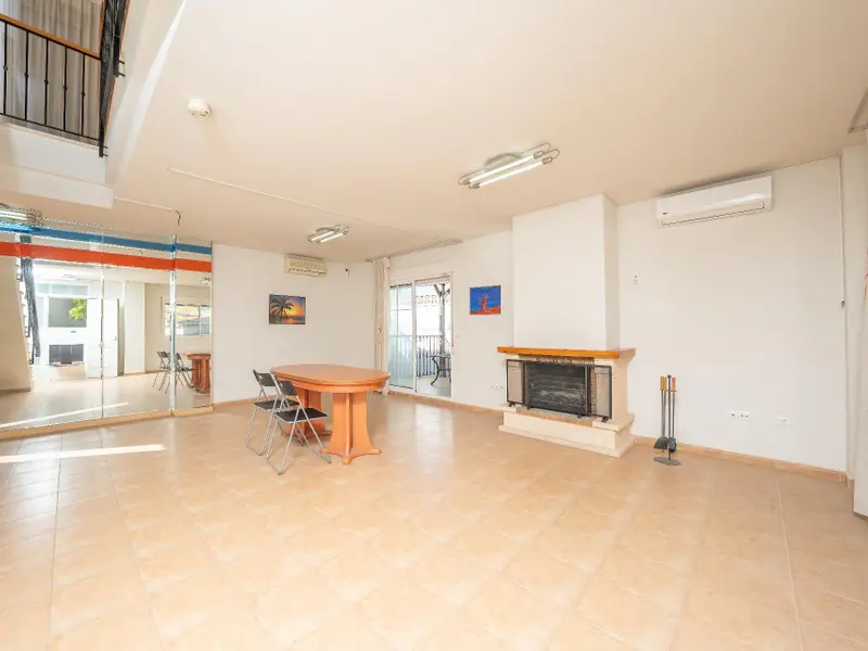 Villa de 5 dormitorios en Aspe, Costa Blanca — foto 5 de 30